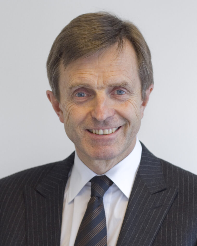 Gordon A.M. Currie picture