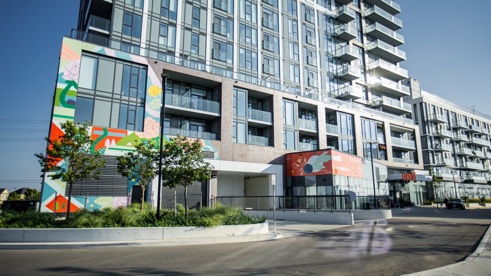 Uniti Gallery 01