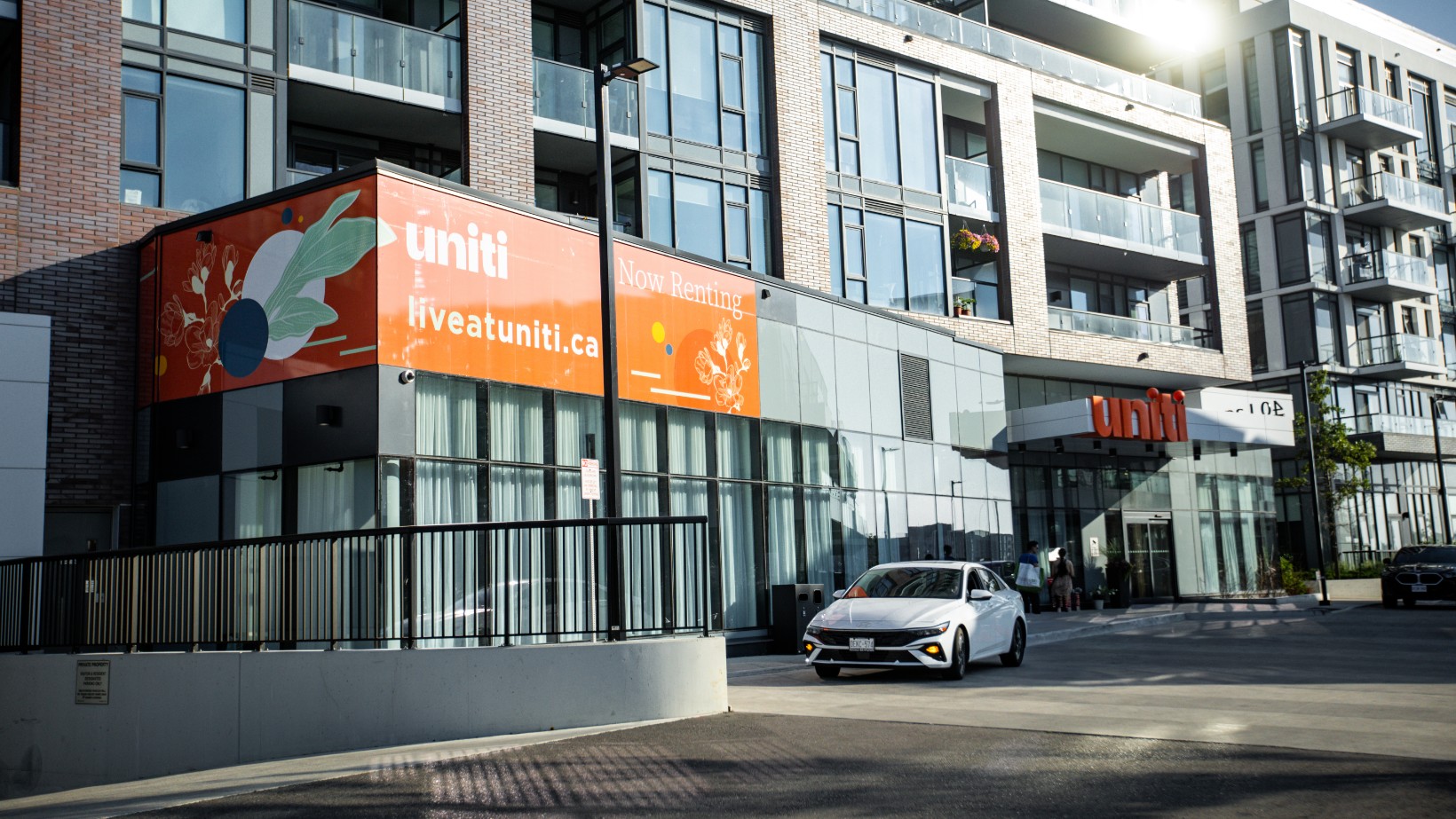 Uniti Gallery 04